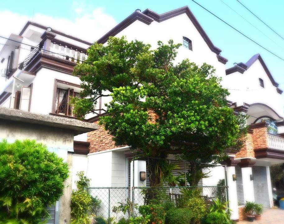 Florabells Iraya Guest House - Batanes Basco ภายนอก รูปภาพ