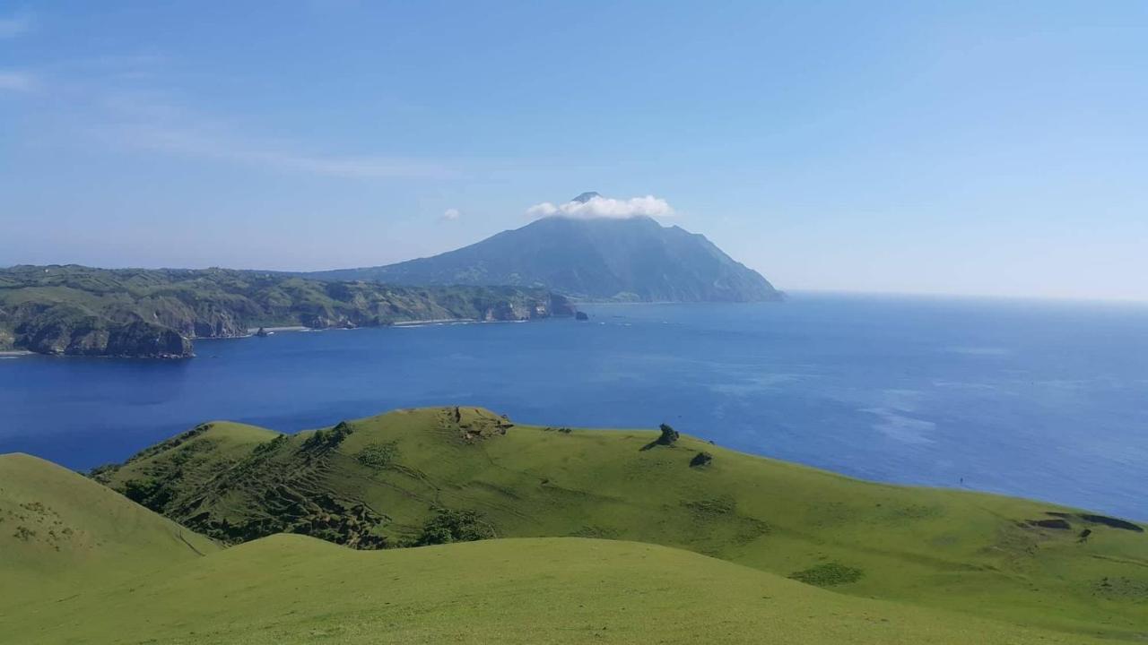 Florabells Iraya Guest House - Batanes Basco ภายนอก รูปภาพ