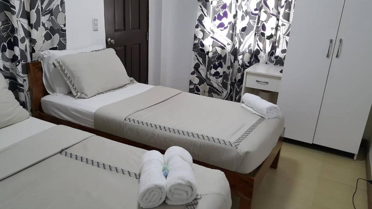 Florabells Iraya Guest House - Batanes Basco ภายนอก รูปภาพ
