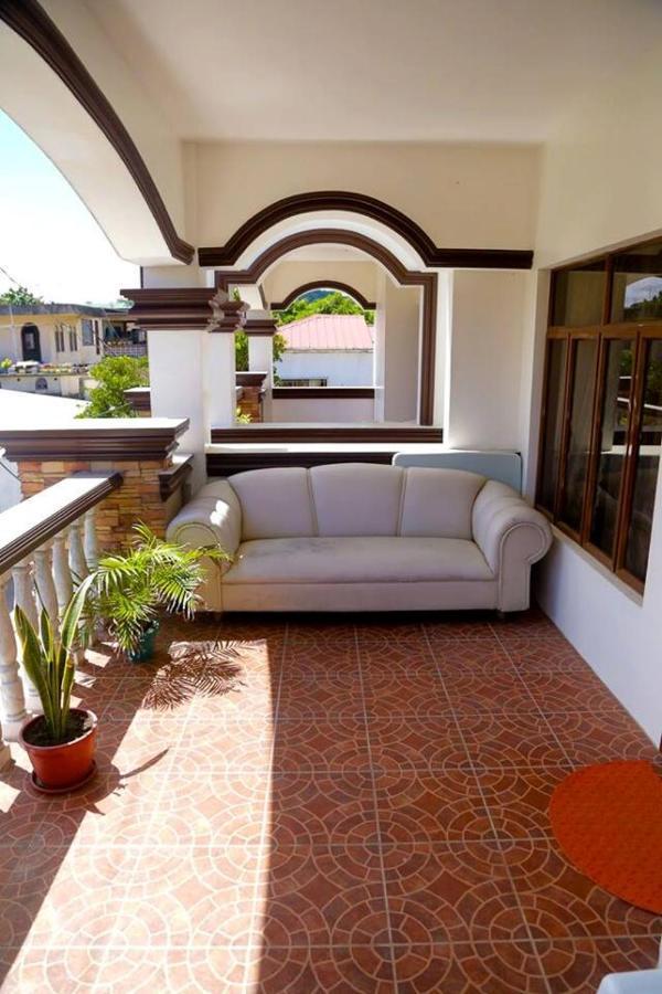 Florabells Iraya Guest House - Batanes Basco ภายนอก รูปภาพ