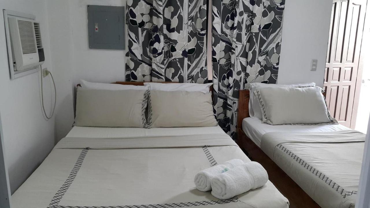 Florabells Iraya Guest House - Batanes Basco ภายนอก รูปภาพ
