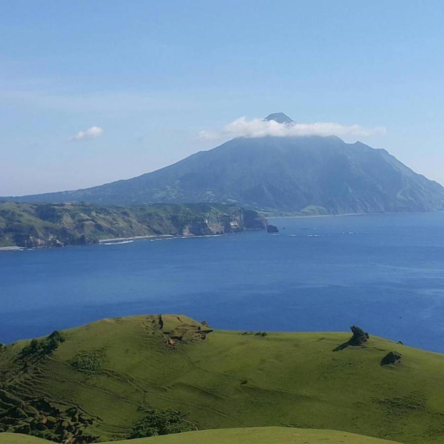 Florabells Iraya Guest House - Batanes Basco ภายนอก รูปภาพ