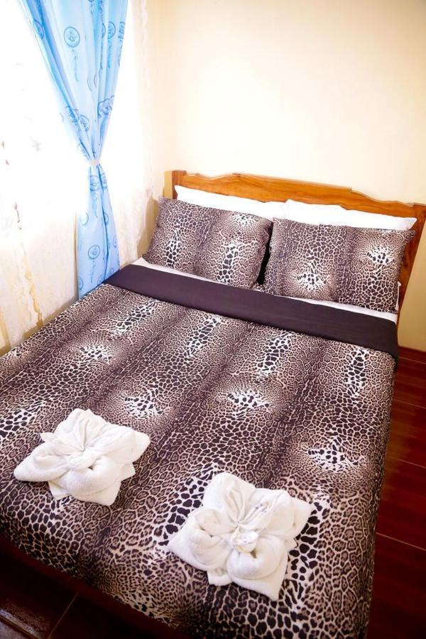 Florabells Iraya Guest House - Batanes Basco ภายนอก รูปภาพ